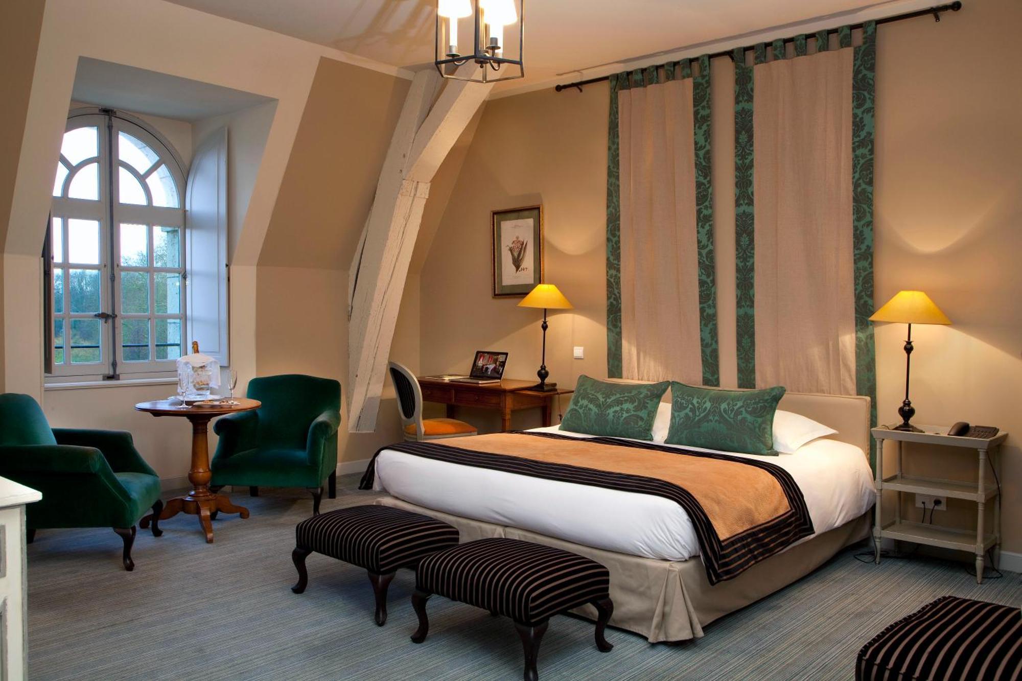 Chateau D'Augerville Golf & Spa Resort Buitenkant foto