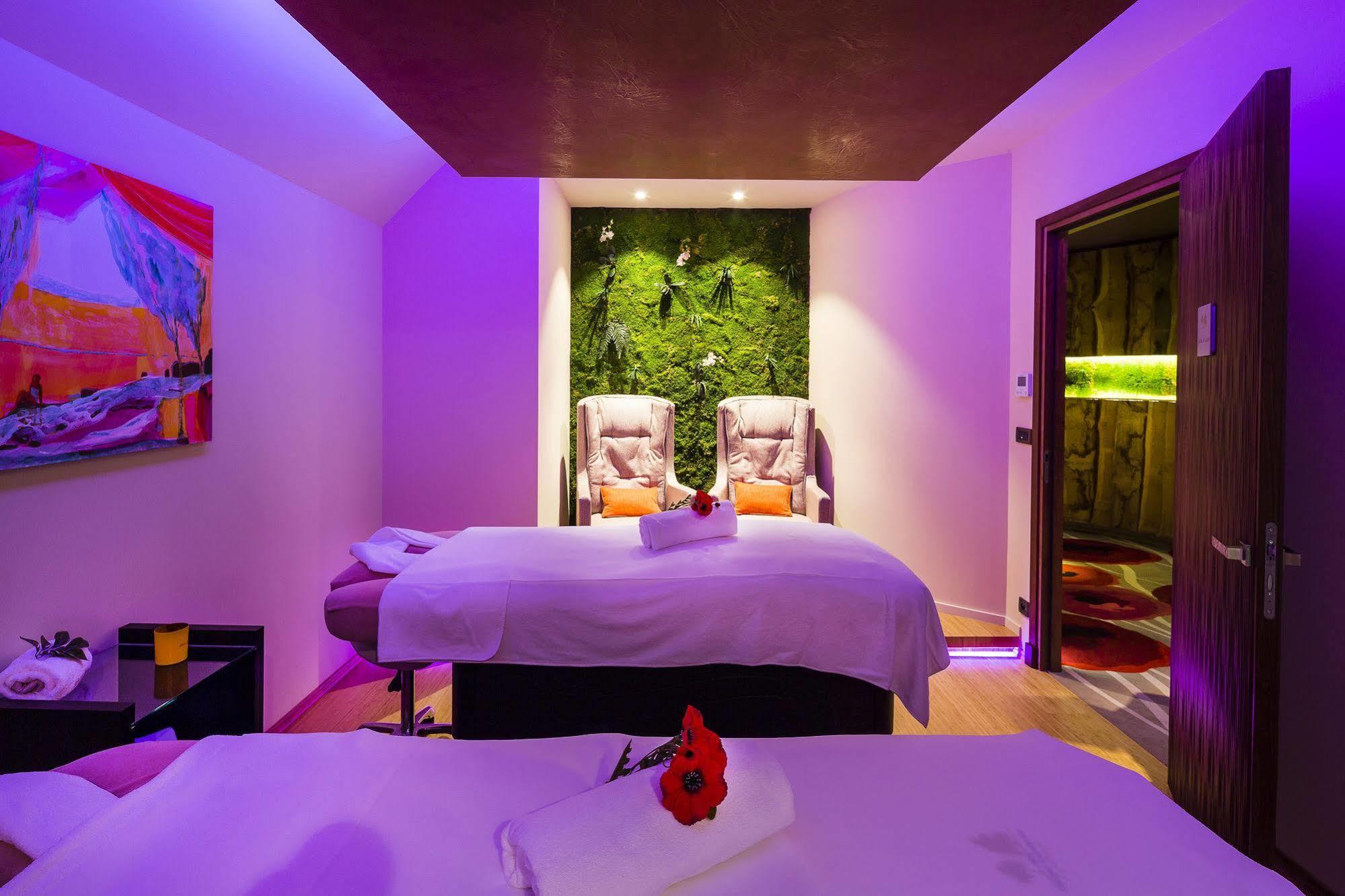 Chateau D'Augerville Golf & Spa Resort Buitenkant foto