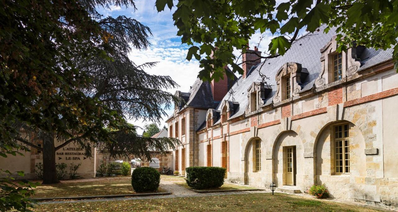 Chateau D'Augerville Golf & Spa Resort Buitenkant foto